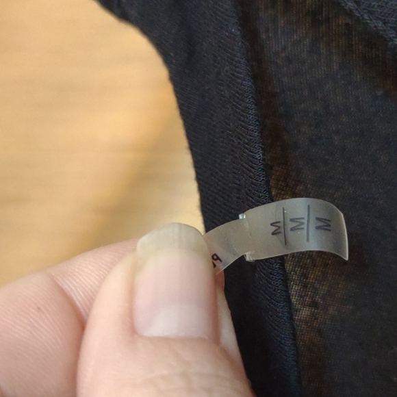 Tahari Cold Shoulder Viscose Blend Stretch Black Tunic Size Medium GUC - Picture 6 of 7